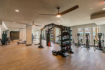 Modern fit studio